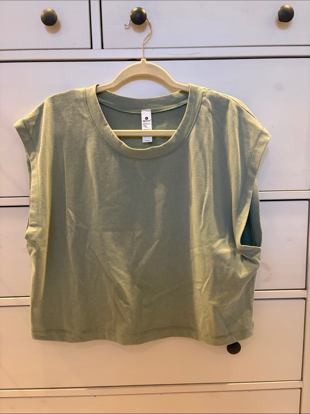 Short sleeve crop top